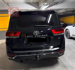 تۆیۆتا لاند کروزەر